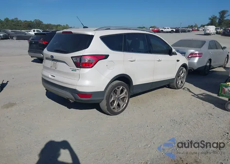 2017 Ford Escape Titanium из США, поврежденный, VIN 1FMCU0JD9HUD72391